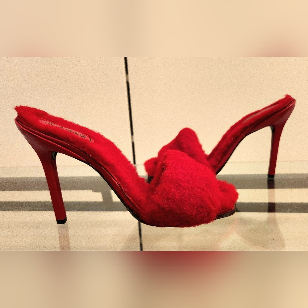 free*lance Y2K 90's  Red Leather Stiletto Mule Slides with Fuzzy Furry Size 7.5
